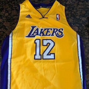 Excellent condition Howard Lakers Jersey, Size Y L